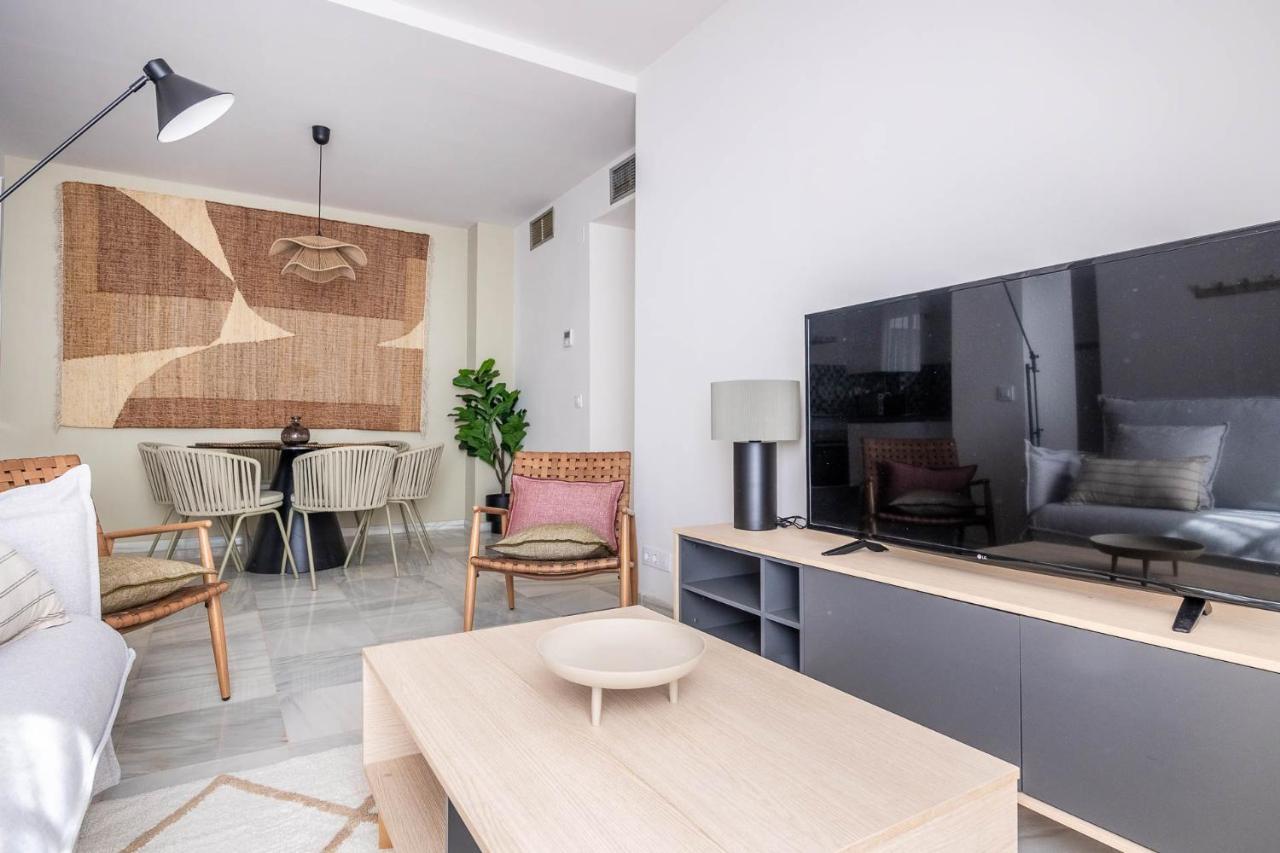 Amplisimo Apartamento De Diseno Nuevo En El Corazon De Triana, Parking Included Севілья Екстер'єр фото