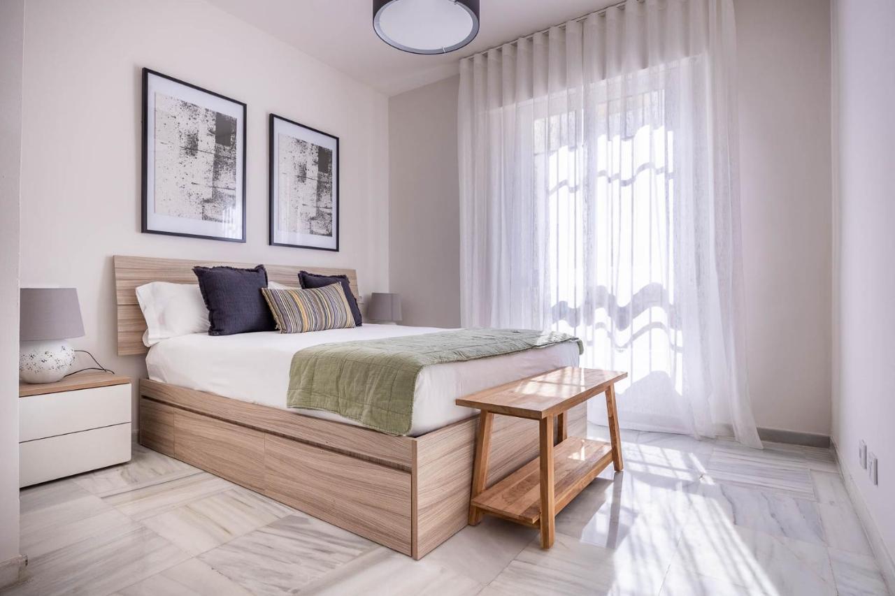 Amplisimo Apartamento De Diseno Nuevo En El Corazon De Triana, Parking Included Севілья Екстер'єр фото