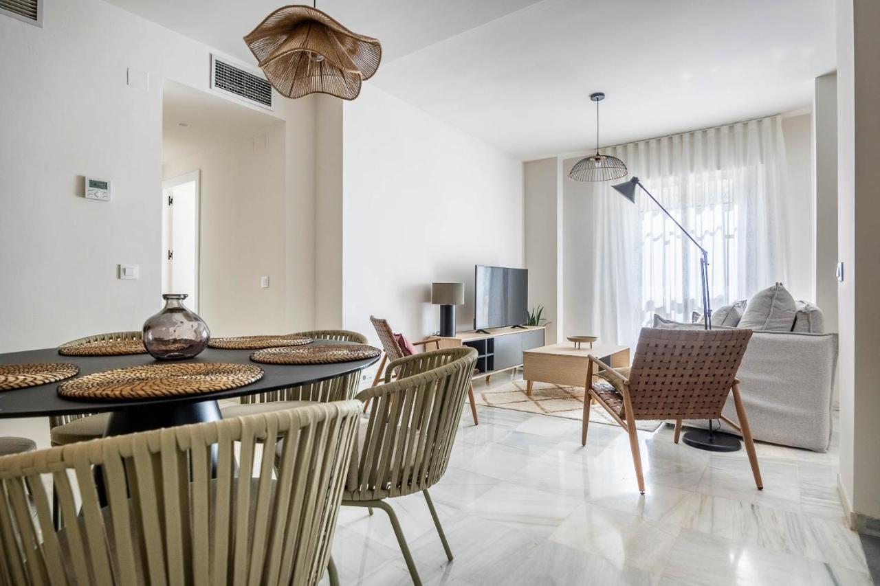 Amplisimo Apartamento De Diseno Nuevo En El Corazon De Triana, Parking Included Севілья Екстер'єр фото