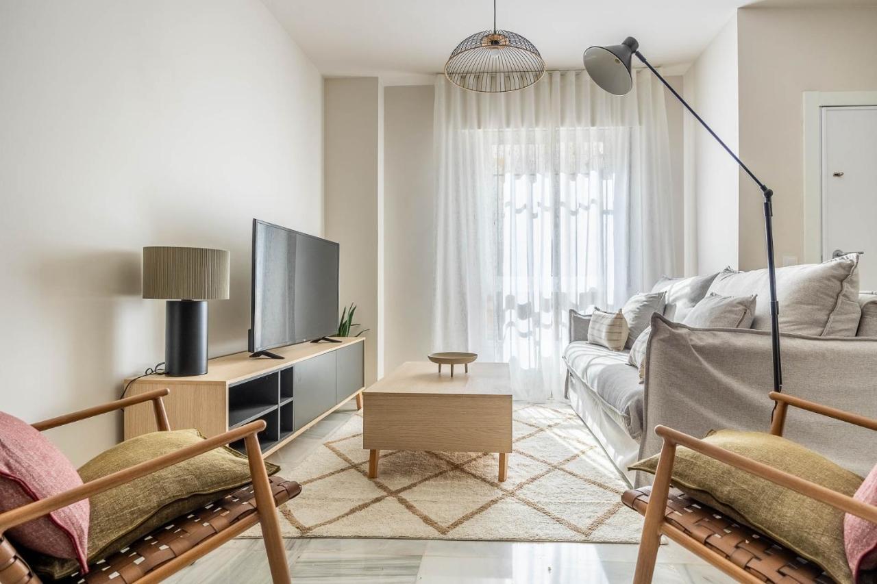 Amplisimo Apartamento De Diseno Nuevo En El Corazon De Triana, Parking Included Севілья Екстер'єр фото